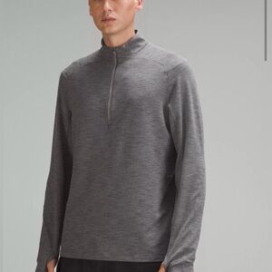 Lululemon Men's Surge 1/4 Zip Up - L